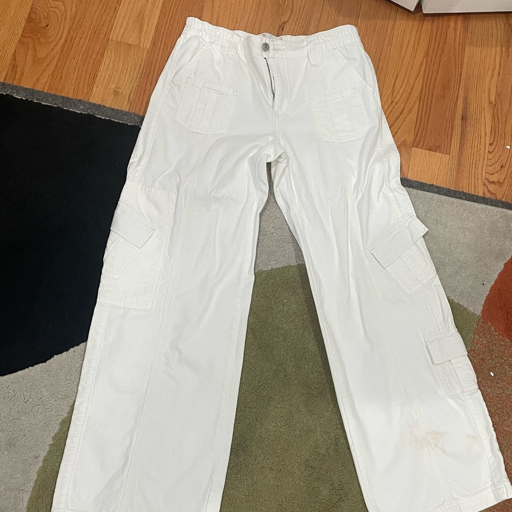 White Cargos
